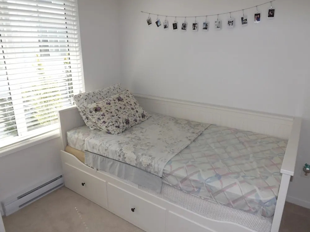 Welcome To Surrey Townhouse