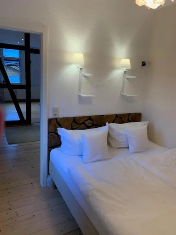 Appartment 5