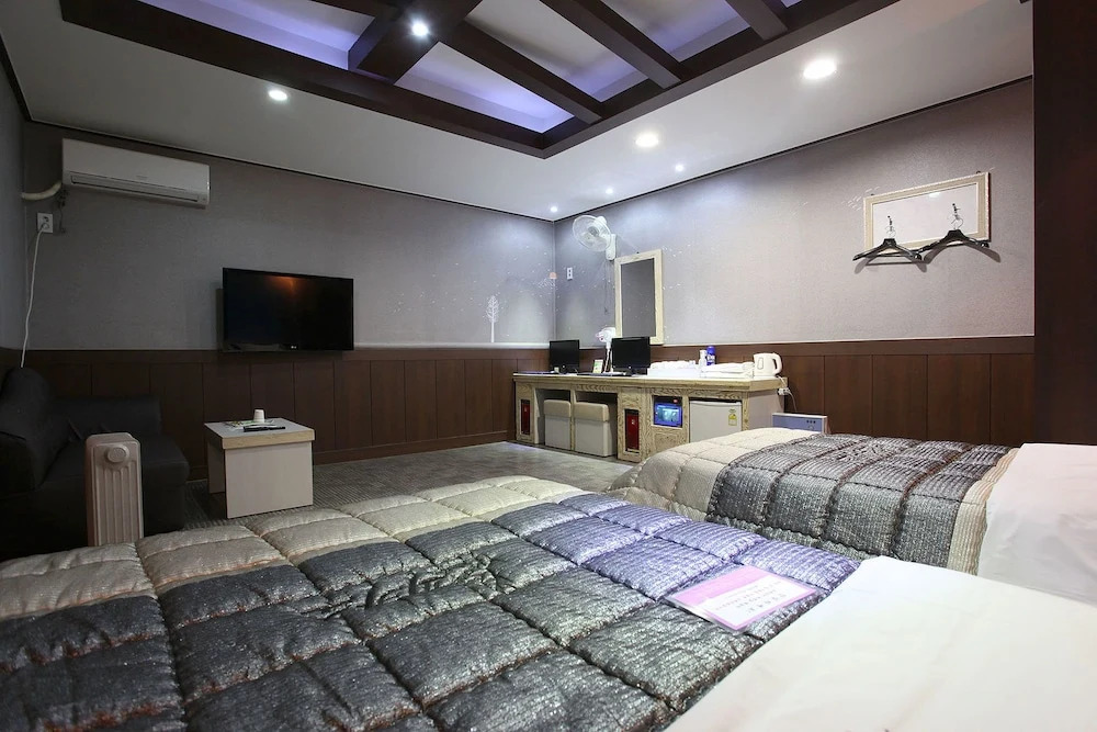Picasso Motel Daejeon