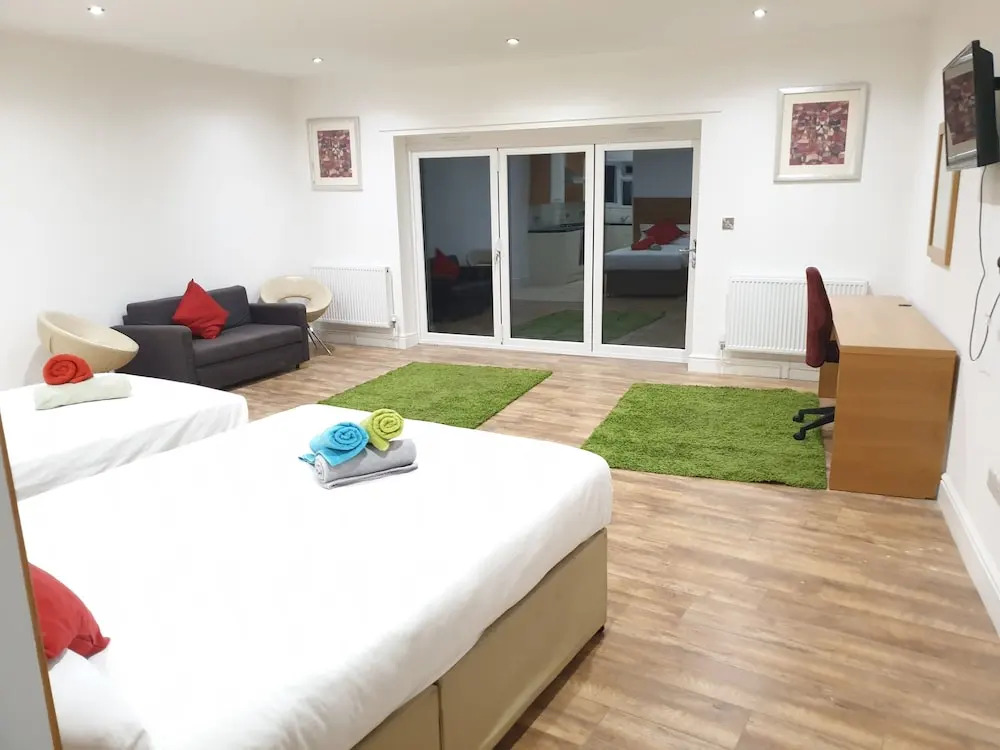 Stratford Rooms