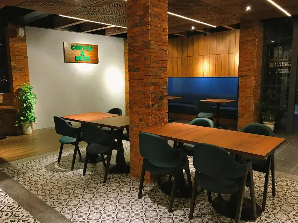 Ly Ky Hotel 2
