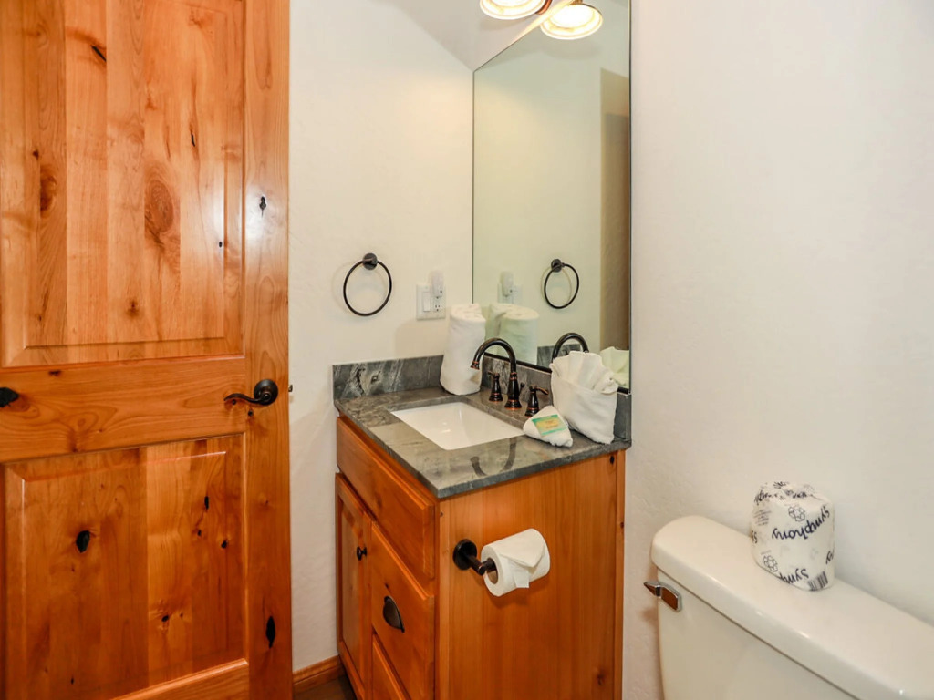 Snow Crest Cabin - 1909 by Big Bear Vacations