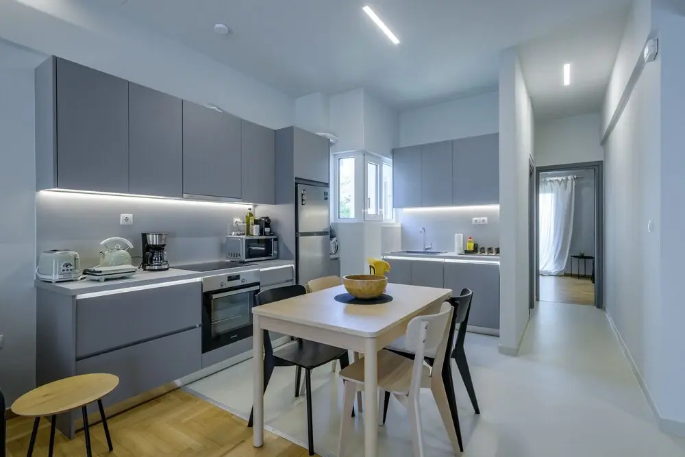 Lush 2bed apt. at the Acropolis