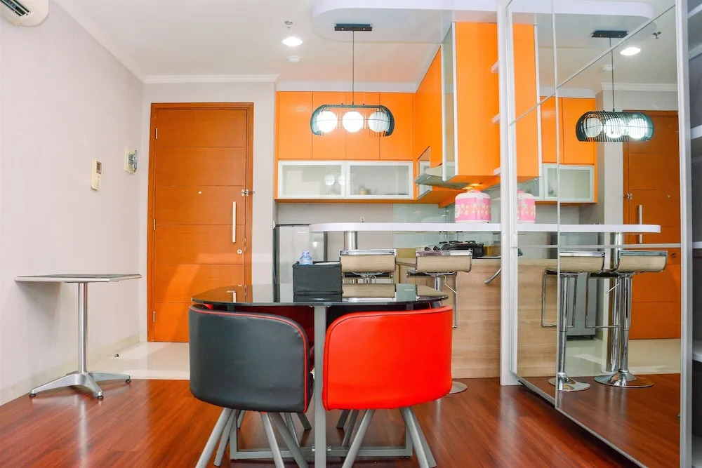 Comfortable and Homey 1BR Apartment at Ancol Mansion