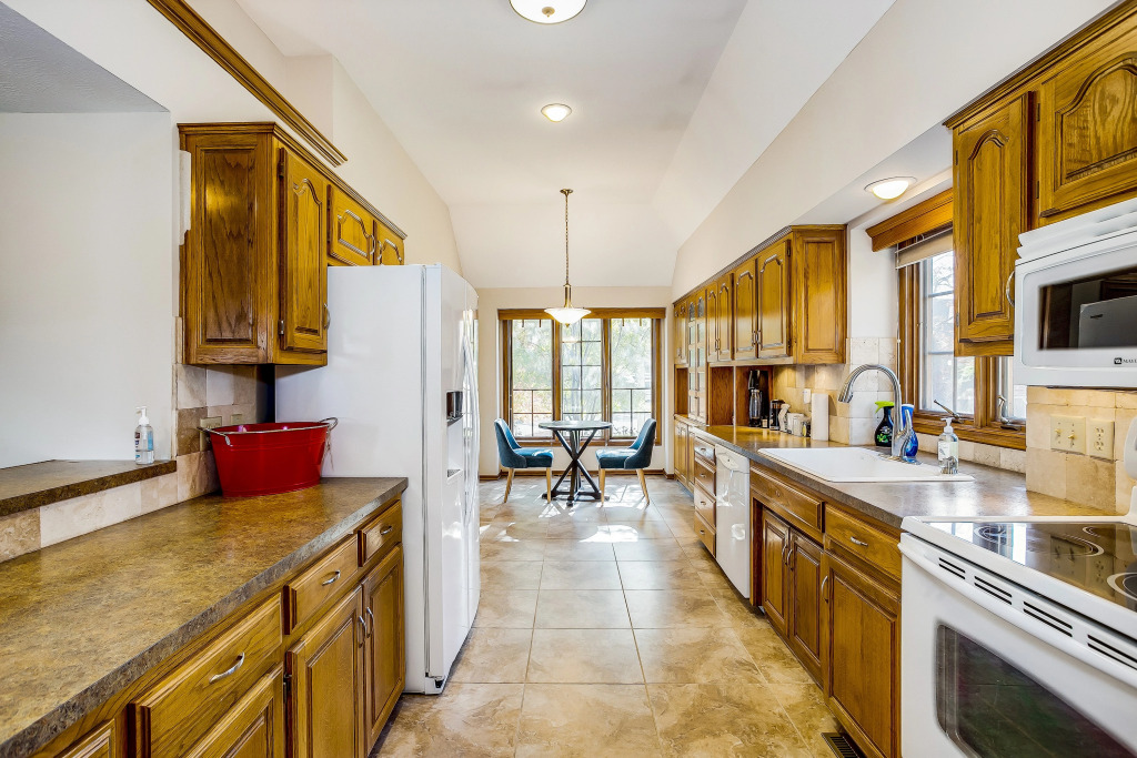 Amazing 3 bedroom House in Upscale Part of Town!