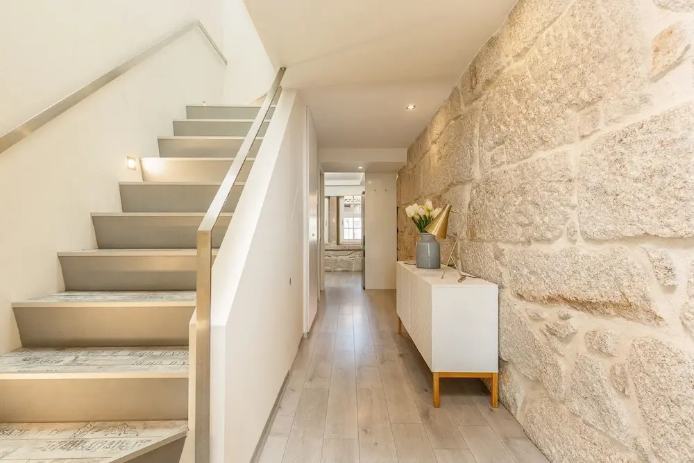 Charming riverview apartment in Porto