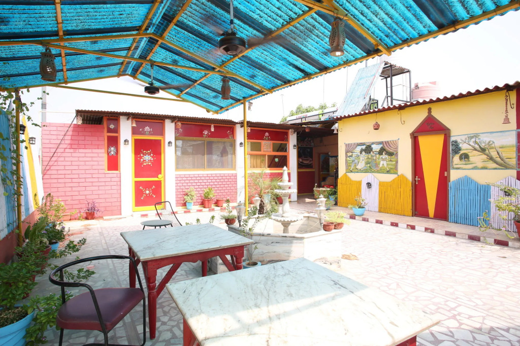 Govind Hotel