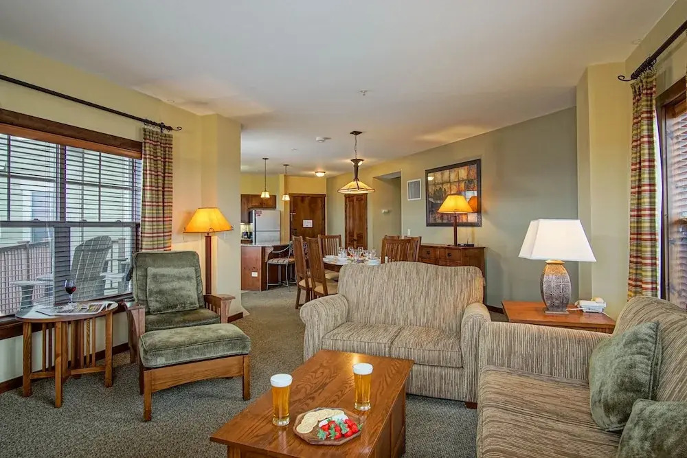 2 Br: Soaring Eagle Lodge 317: Luxury Bell Tower Condo - Great Amenities -slope Side