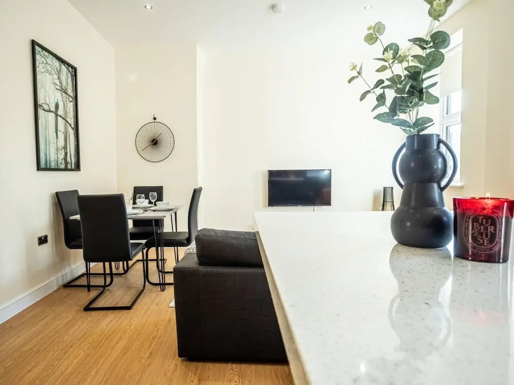 City Chic Christchurch 2BR Apartments by Sojo Stay