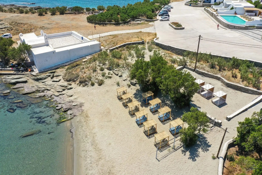 Cavos Studios & Appartements