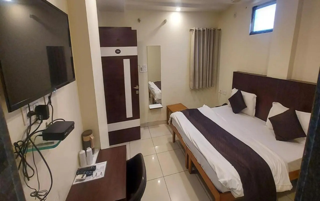 Hotel Rashika Palace Near Sindhi Camp Bus Stand, Jaipur