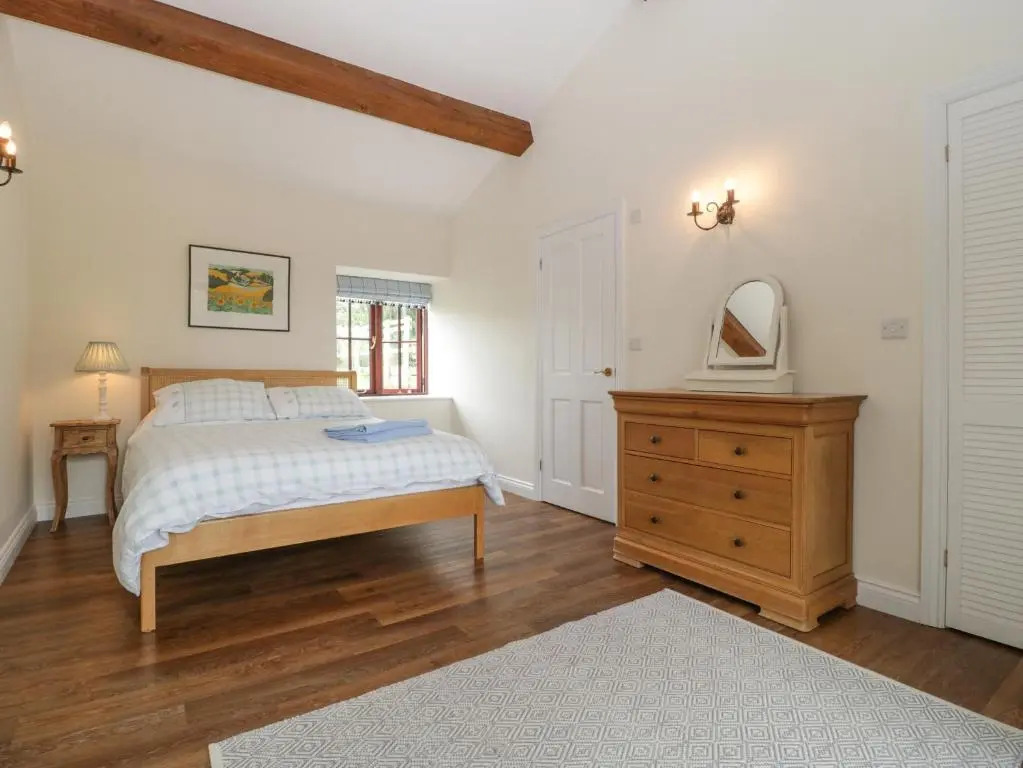 Little Fulford Barn
