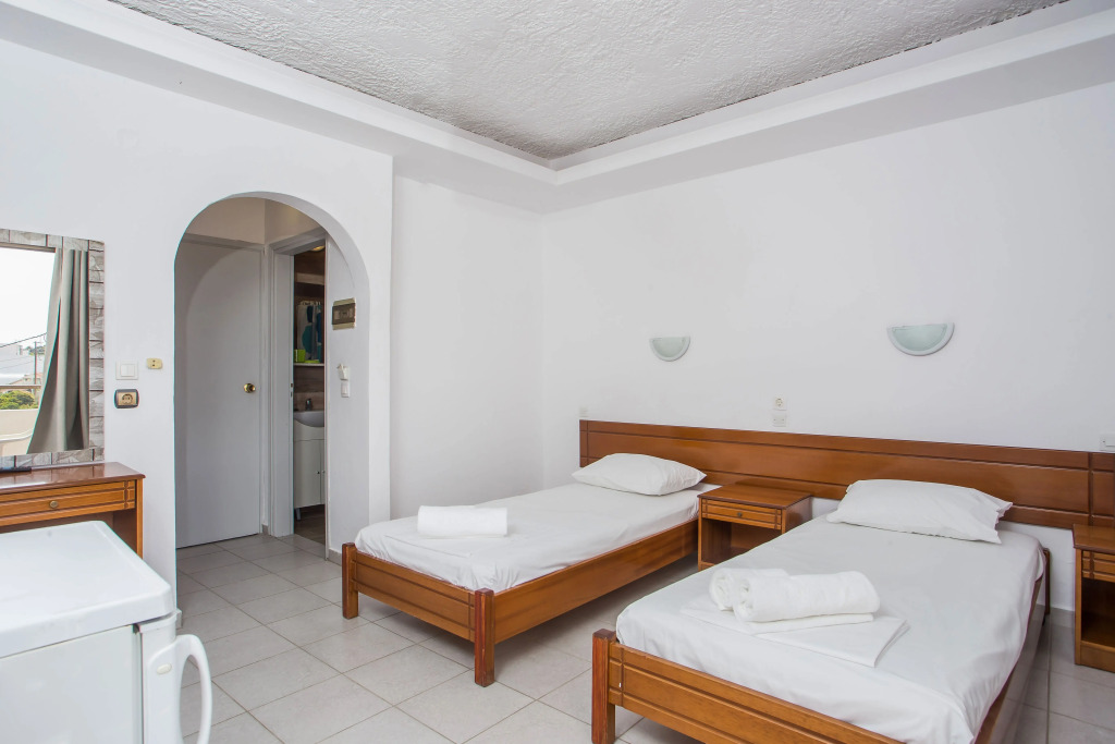 Nikos BnB