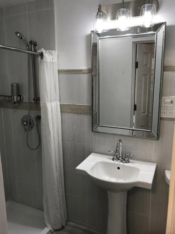 Sheridan Hostel