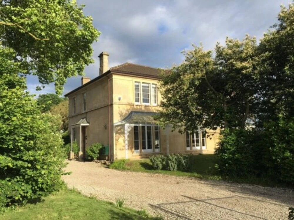 Roseneath House