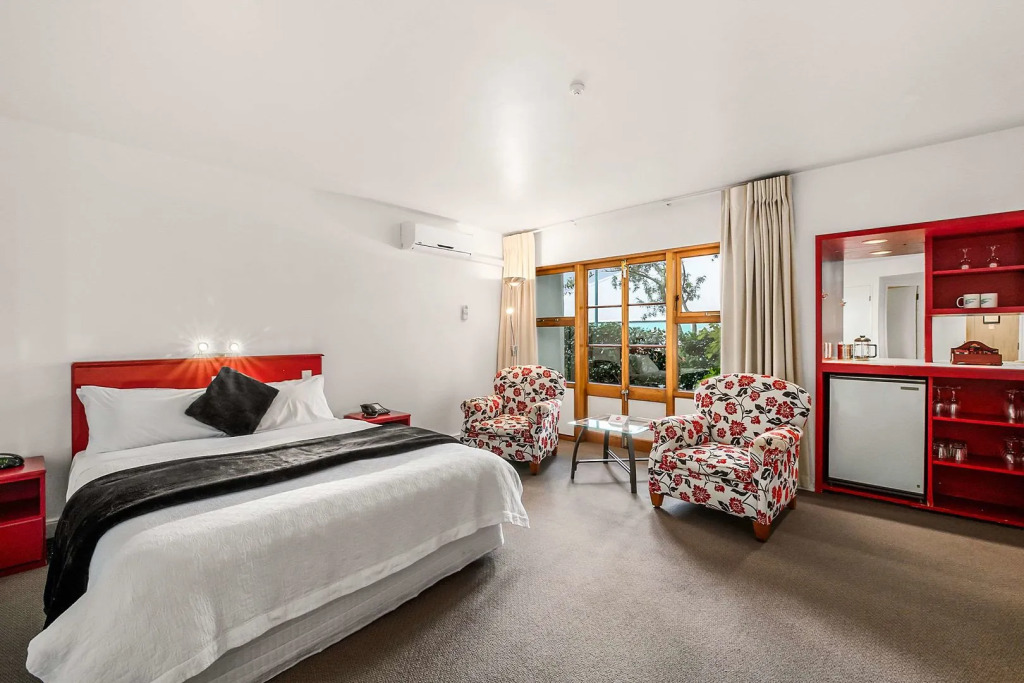 Carnmore Hotel Lower Hutt