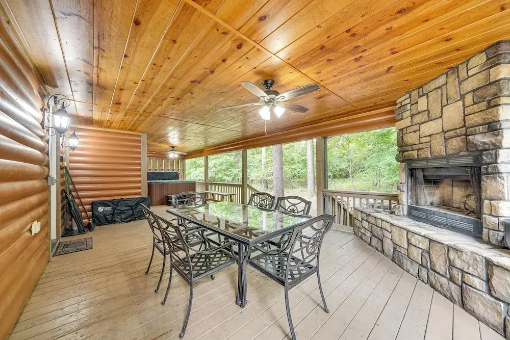 Pets & Families Welcome: Secluded Broken Bow Cabin