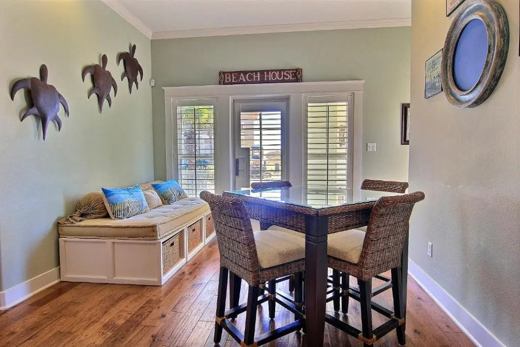 Summer House 181 SE
