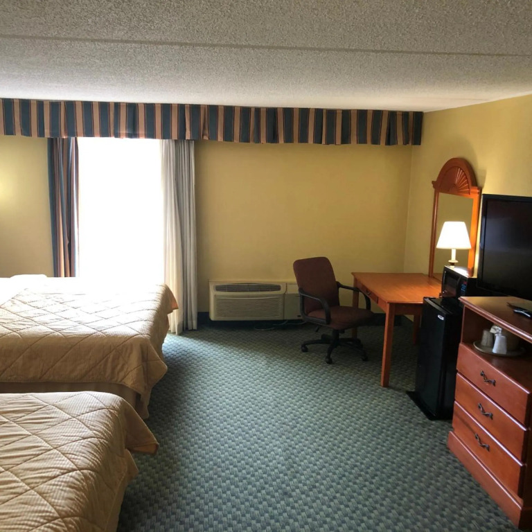Rodeway Inn Joint Base Andrews Area