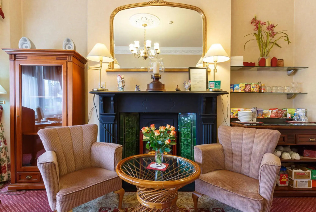 Lismar Guest House