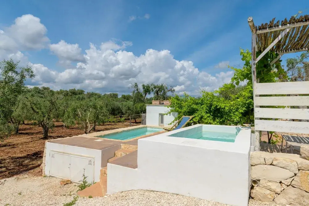 Trullo Solleone con Piscine by Wonderful Italy