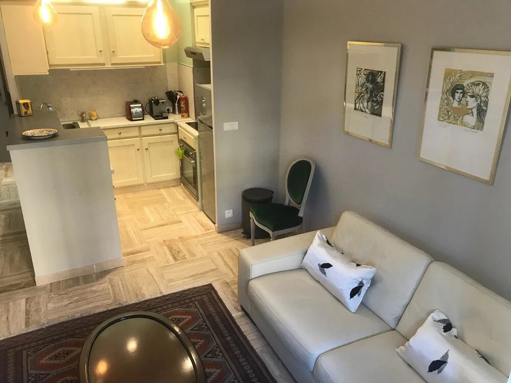 Studio in Nice - 2 km From the Beach