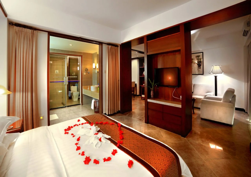 Haiyue Bay Holiday Hotel