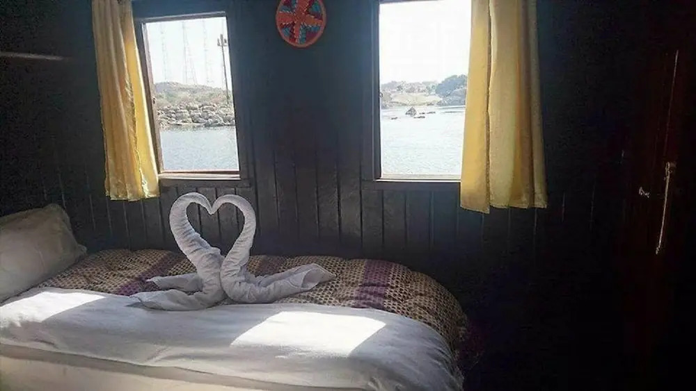 Anakato Kendaka House Boat