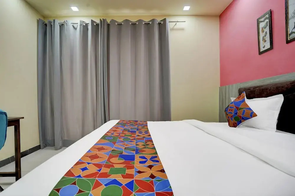 FabHotel Sky - Nr Sapphire 83 Mall, Manesar