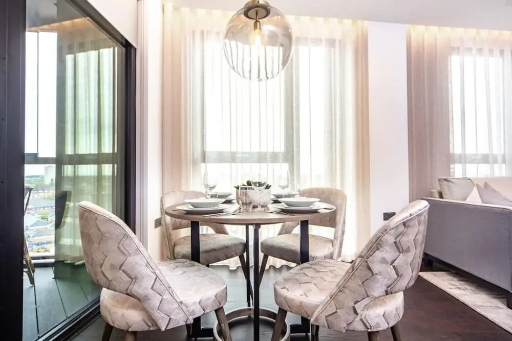 Luxury Two bed by the US Embassy