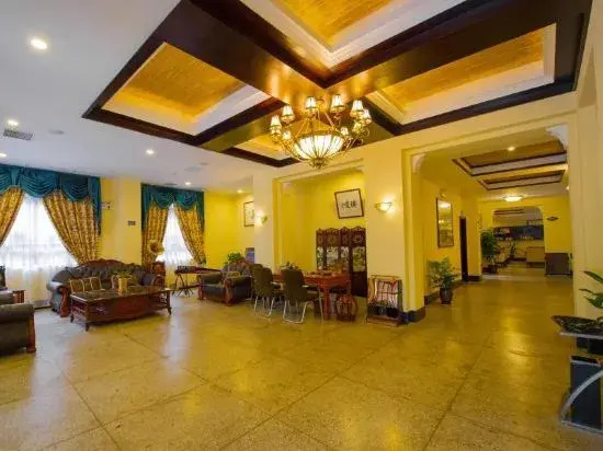 Yu Hill Hotel (Guilin Arctic Square)