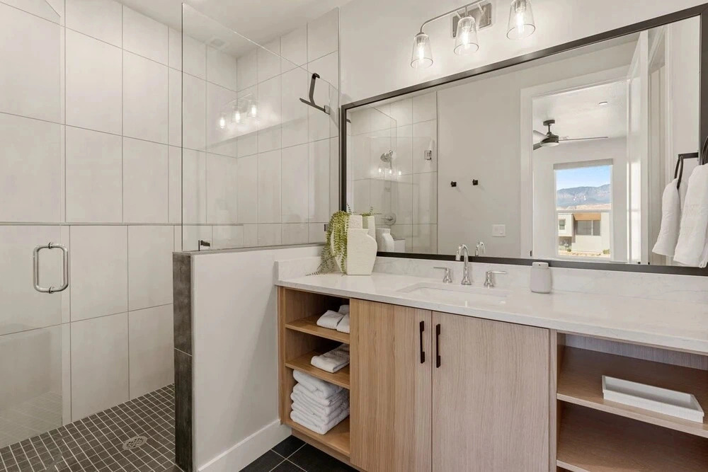 Zion Fairway 5 Bedroom Townhouse