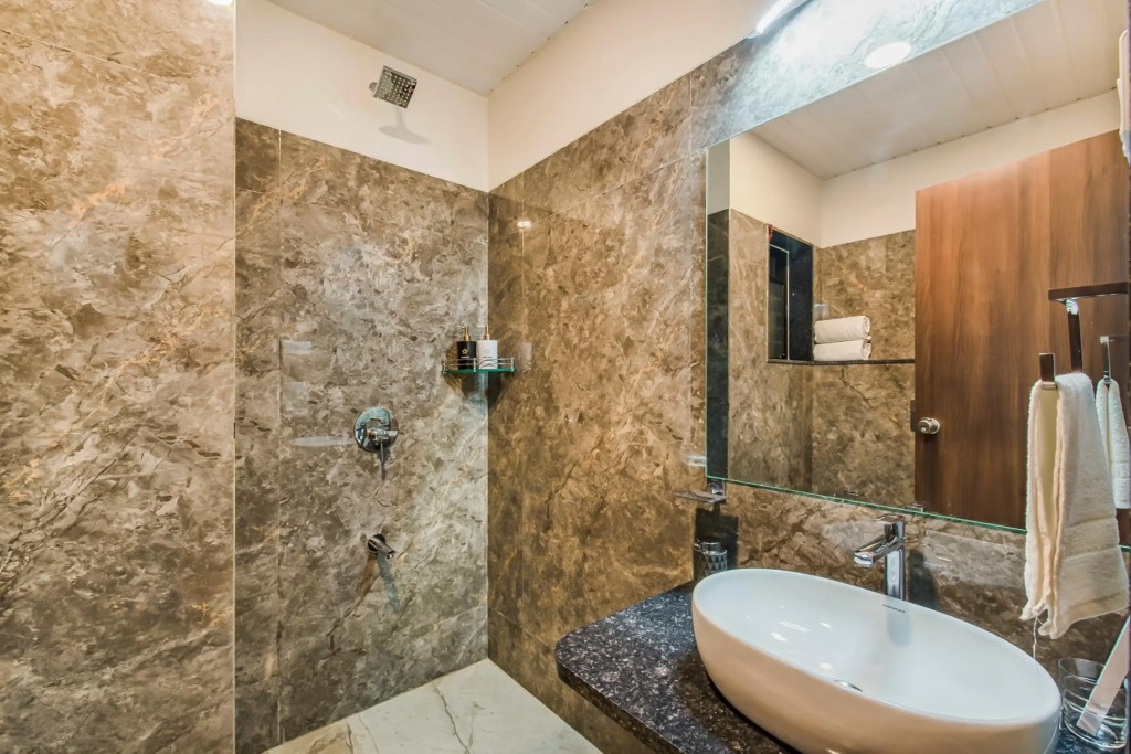 SaffronStays Amaltas, Nashik-10 Bedroom Pool Villa For Large Groups And Corporate Offsites