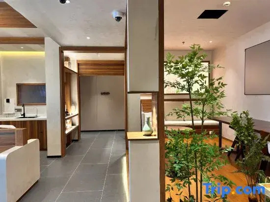 Xihe Hotel (Lujiazui Renji Hospital Branch)