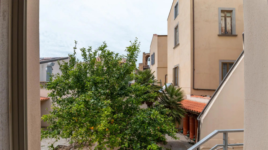 Welcomely - Xenia Boutique House With Garden
