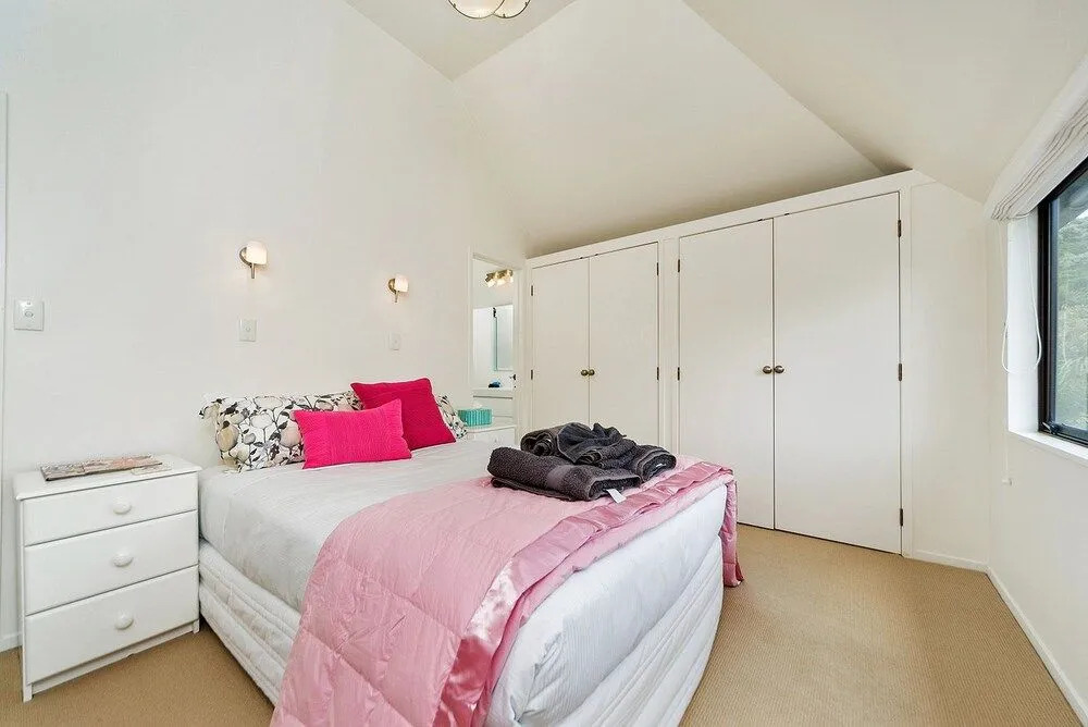 QV Spacious 190 sqm Townhouse - 647