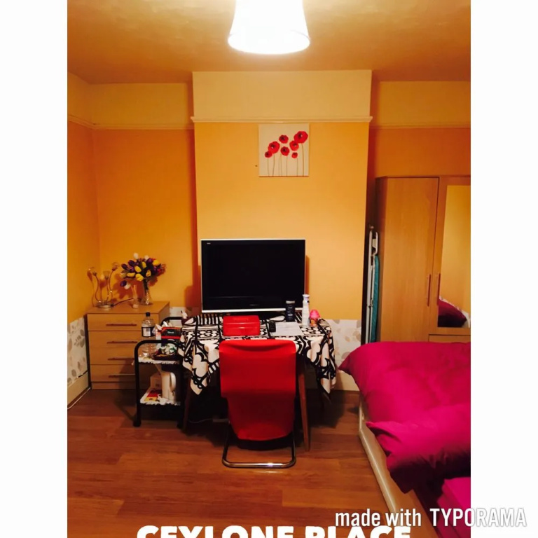 Littlehampton Little Ceylon Place