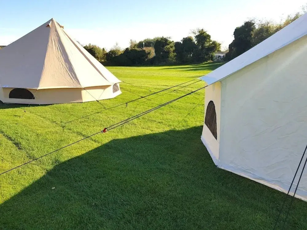 Luxury 4 Person Glamping Tent-Campsite
