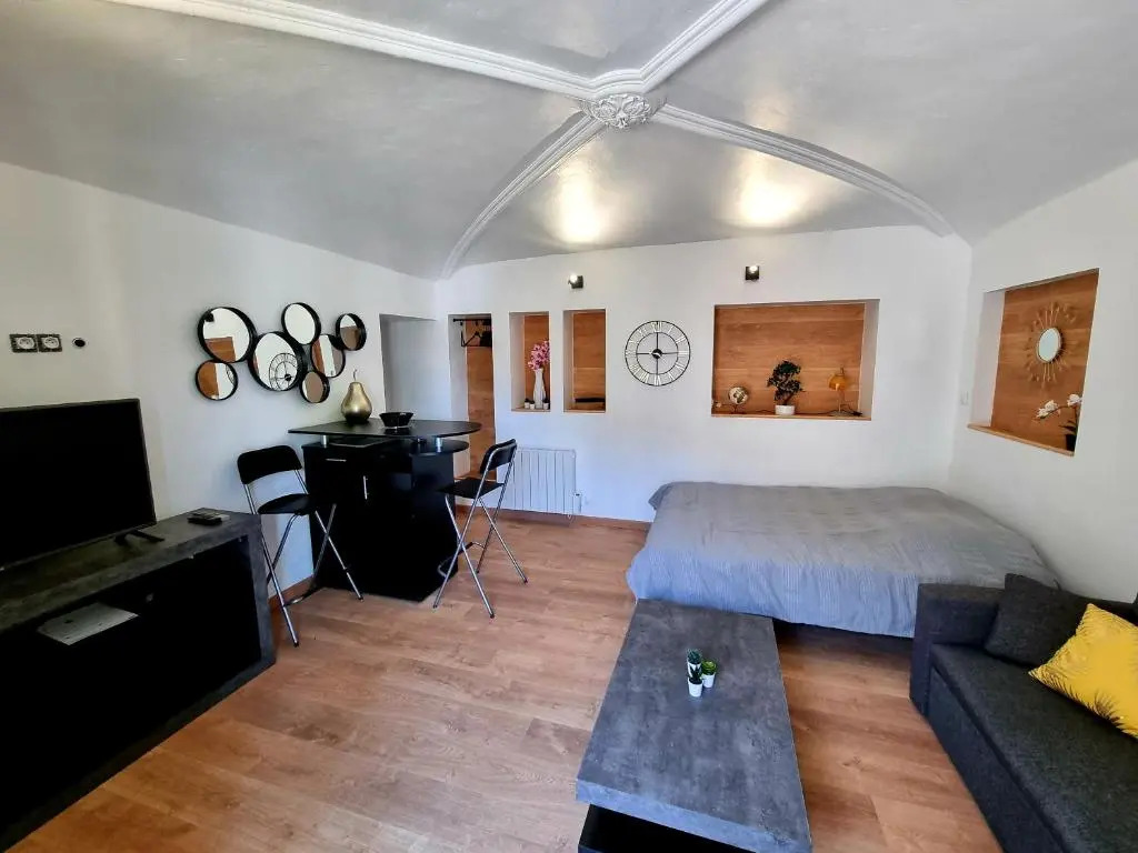 Superbe studio au c ur de l'Ardeche