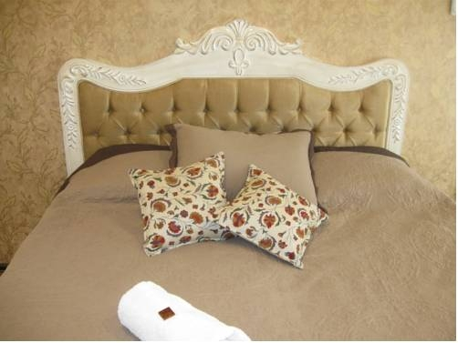 Home Culture Rooms € 60