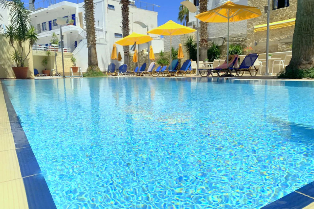 Kassavetis Apartments