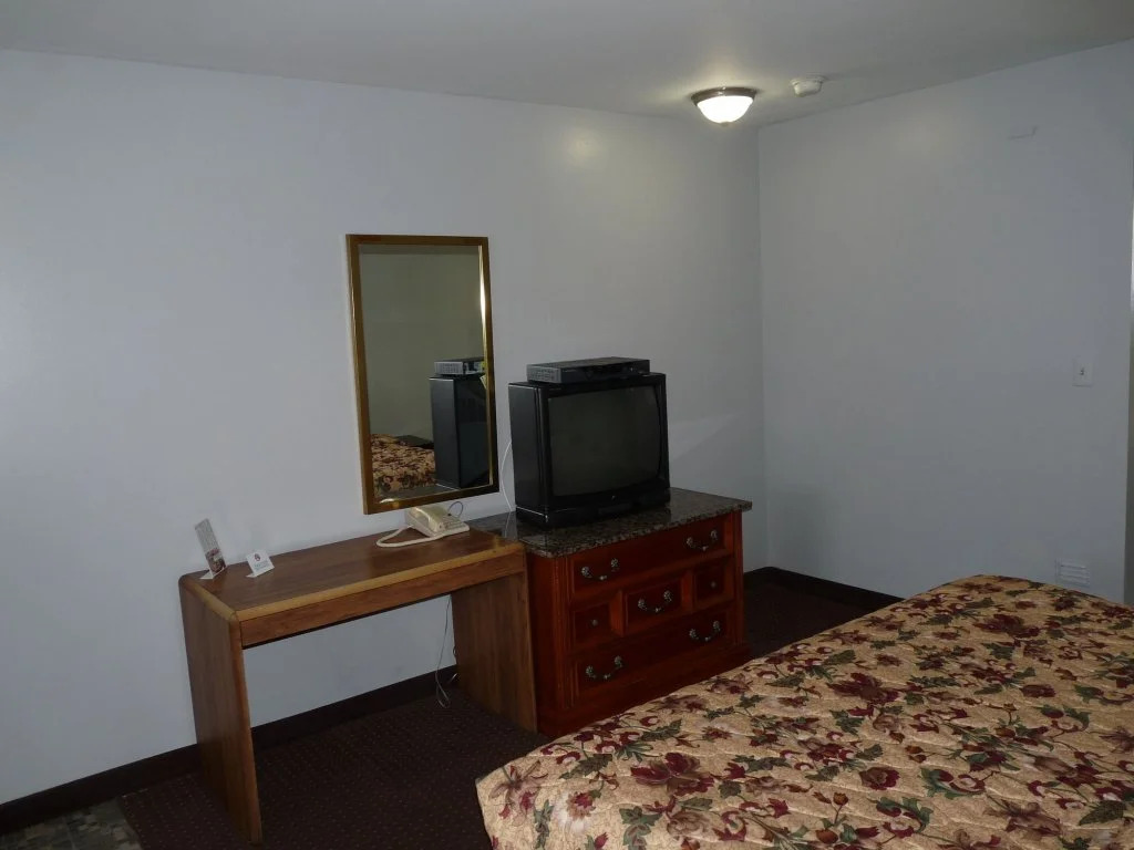 Great Lakes Motel