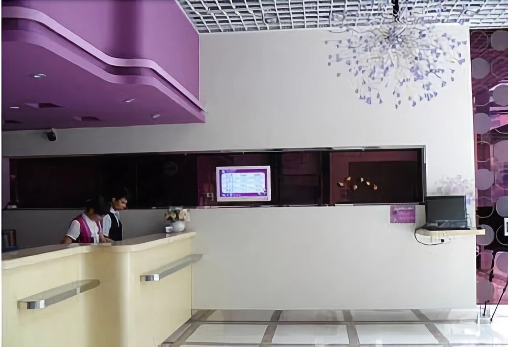 V8 Hotel Xi Cun Branch