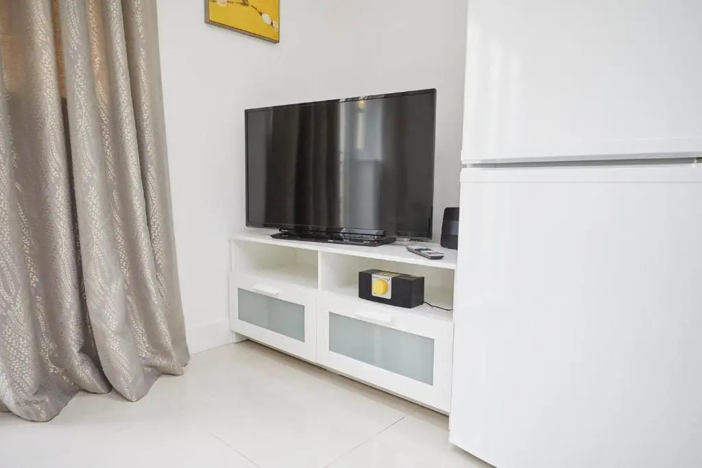Spire View - 1 Bedroom, sleeps 4, parking Wifi