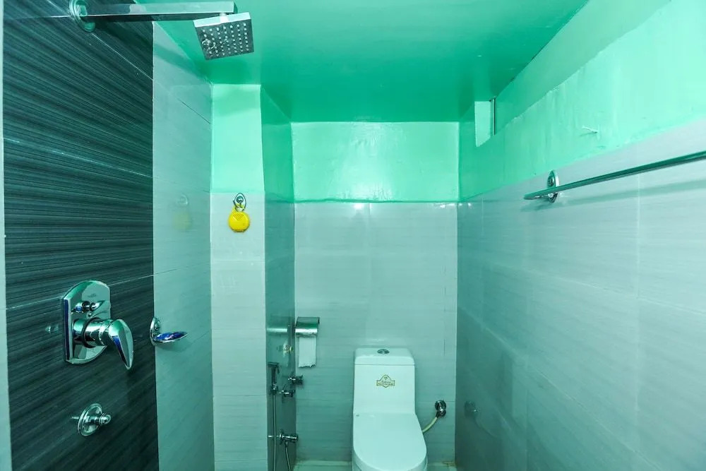 4 Seasons Hostel