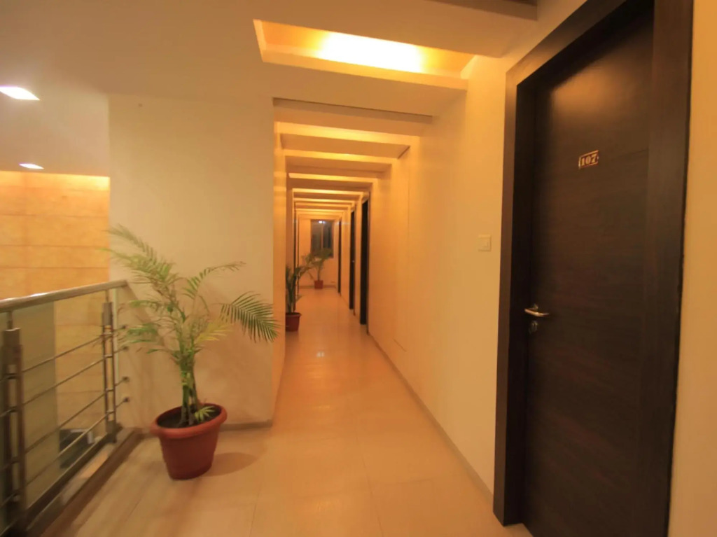 Hotel Sai Dwarka Palace