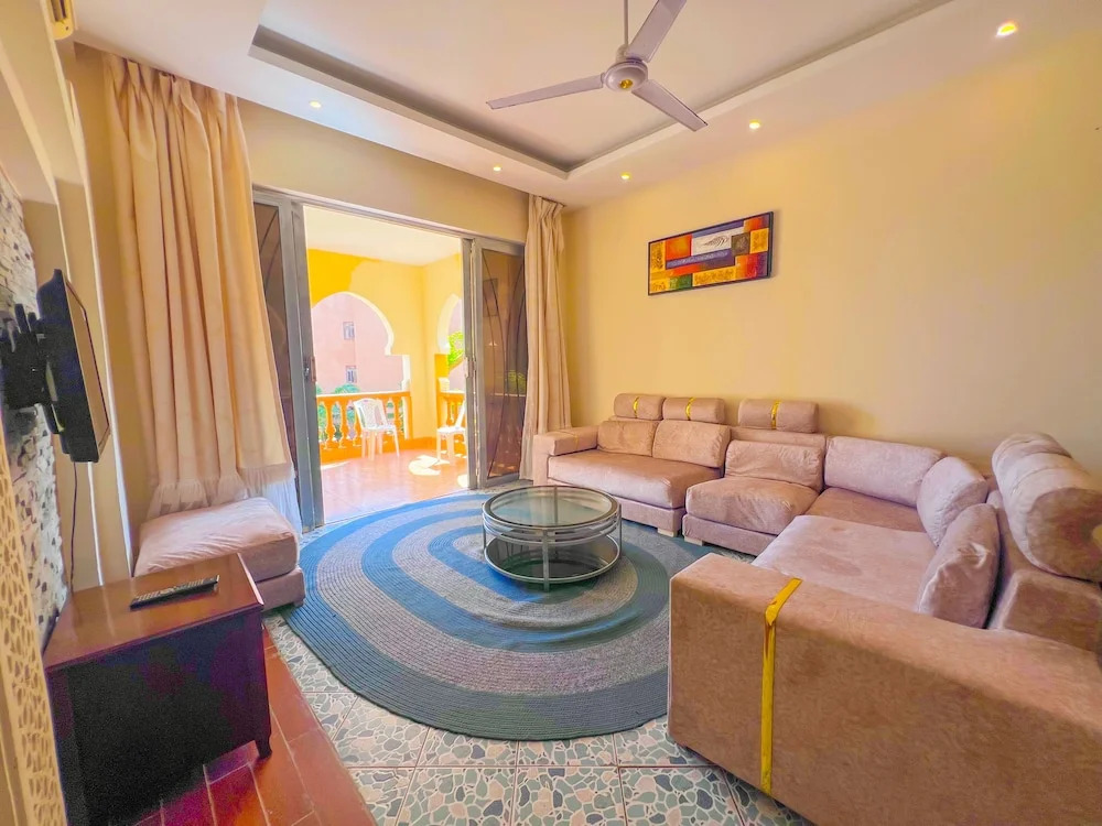 Royal Beachfront Apartments