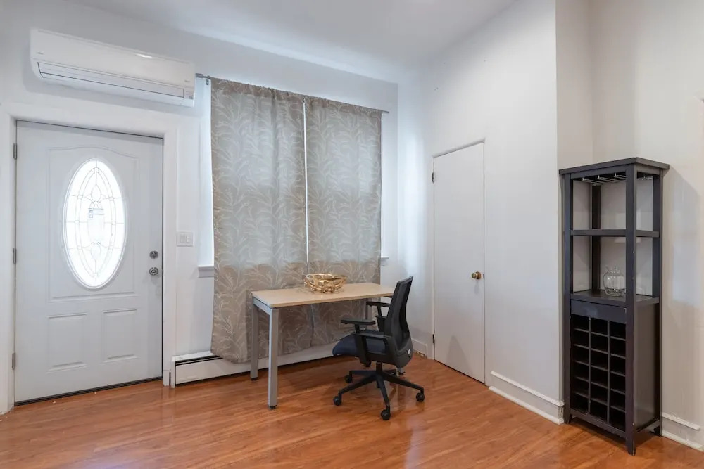 Jersey City, 323 Summit Ave - 2 Br Apts