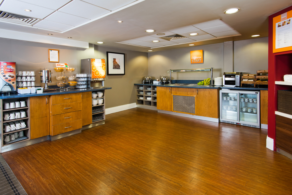 Holiday Inn Express Swansea East by IHG