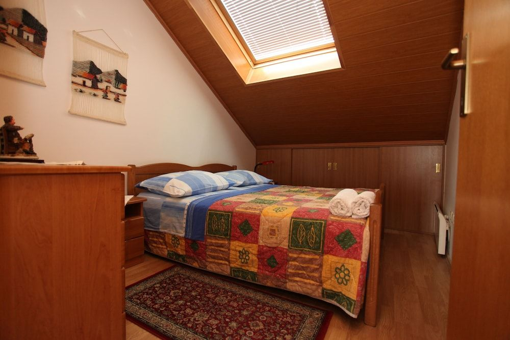 Split Apartments Peric
